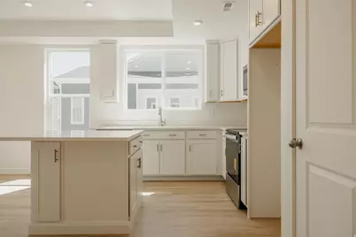 247 E 1825 N #7, North Ogden, UT 84414 - Photo 2
