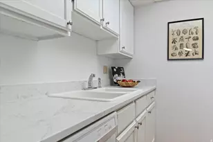 1173 E Murray Holladay Rd S, Salt Lake City, UT 84117 - Photo 16