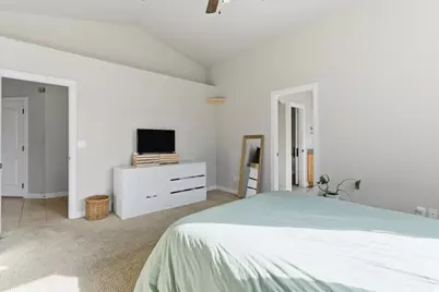 71 W Stauffer Ln, Murray, UT 84107 - Photo 24