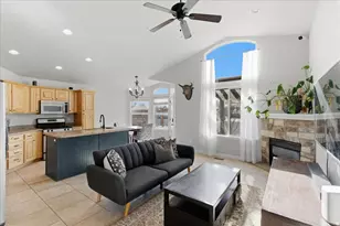 71 W Stauffer Ln, Murray, UT 84107 - Photo 6