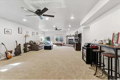 71 W Stauffer Ln, Murray, UT 84107 - Photo 30