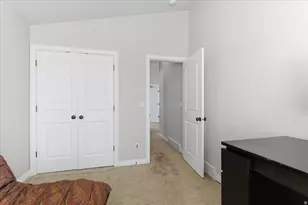 71 W Stauffer Ln, Murray, UT 84107 - Photo 18