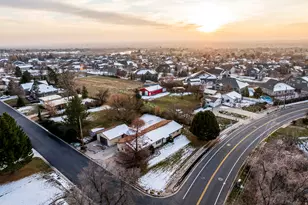 2124 E Cherry Ln, Layton, UT 84040 - Photo 34