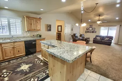 424 S 1040 E, American Fork, UT 84003 - Photo 4