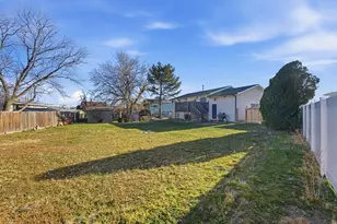 8705 S Newell Dr, West Jordan, UT 84088 - Photo 22