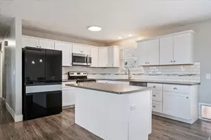 2946 N 1350 E, North Ogden, UT 84414 - Photo 8