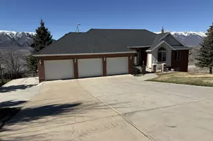 4117 N Wolf Ridge Cir E, Eden, UT 84310 - Photo 32