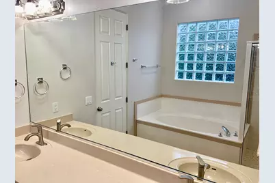 1042 W Hillview Dr, Washington, UT 84780 - Photo 24