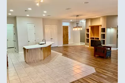 1042 W Hillview Dr, Washington, UT 84780 - Photo 8