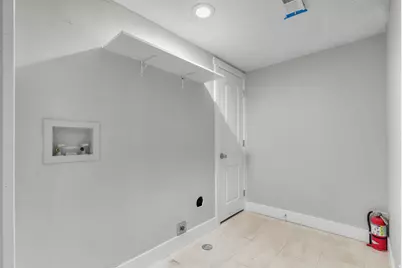 230 S Lakeview Dr E, Clearfield, UT 84015 - Photo 18