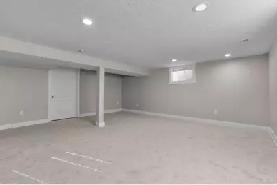 230 S Lakeview Dr E, Clearfield, UT 84015 - Photo 16