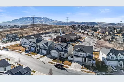 4368 E Inverness Ln E, Eagle Mountain, UT 84005 - Photo 32