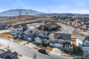 4368 E Inverness Ln E, Eagle Mountain, UT 84005 - Photo 32