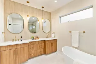 7044 S 1700 E, Cottonwood Heights, UT 84121 - Photo 22