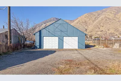 1361 E 400 S, Springville, UT 84663 - Photo 2