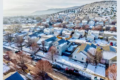 3998 E Dillons Dr, Eagle Mountain, UT 84005 - Photo 10