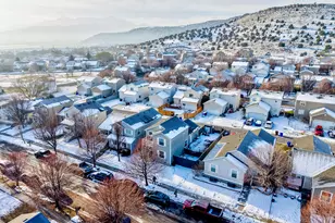 3998 E Dillons Dr, Eagle Mountain, UT 84005 - Photo 10