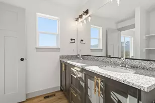 856 E 250 N, Hyrum, UT 84319 - Photo 8