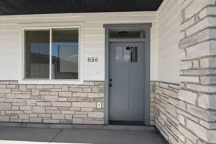 856 E 250 N, Hyrum, UT 84319 - Photo 2