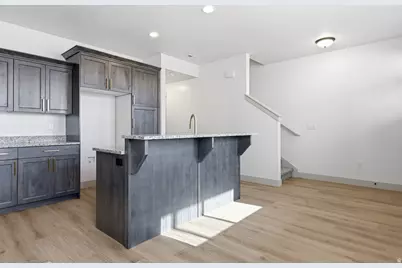 856 E 250 N, Hyrum, UT 84319 - Photo 4