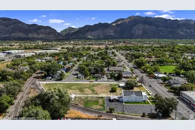 768 W 24th St, Ogden, UT 84401 - Photo 10