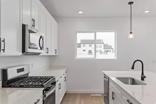 795 W Cherry Ln, Grantsville, UT 84029 - Photo 10