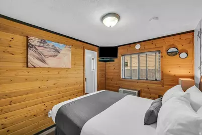 190 N 300 W, Kanab, UT 84741 - Photo 10