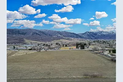 2773 N Wolf Dr, Eden, UT 84310 - Photo 8