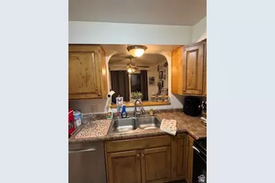 5260 S Duke Ln, Taylorsville, UT 84129 - Photo 6