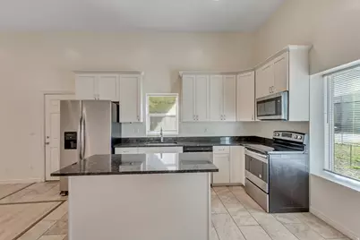 3981 S 500 E, Millcreek, UT 84107 - Photo 8
