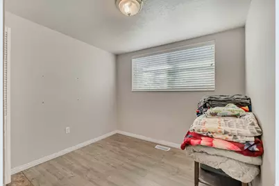 3799 S Manhatten Dr W, West Valley, UT 84120 - Photo 14