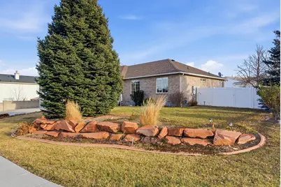 4551 W Bingham Park Dr S, West Jordan, UT 84088 - Photo 44