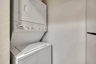 6859 S Countrywoods Cir #E17, Cottonwood Heights, UT 84047 - Photo 6