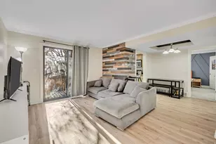 6859 S Countrywoods Circle, Cottonwood Heights, UT 84047 - Photo 2