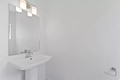 2234 N 450 W, Layton, UT 84041 - Photo 12