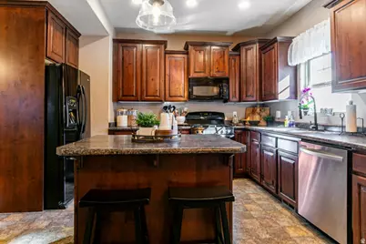 4339 W Degray Dr, South Jordan, UT 84009 - Photo 10