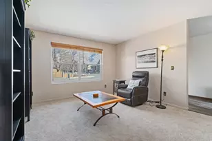 8760 S Rustler Rd E, Cottonwood Heights, UT 84093 - Photo 6