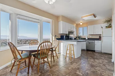 8760 S Rustler Rd E, Cottonwood Heights, UT 84093 - Photo 10