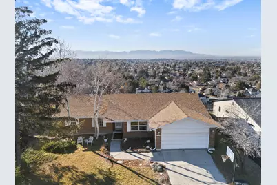 8760 S Rustler Rd E, Cottonwood Heights, UT 84093 - Photo 2