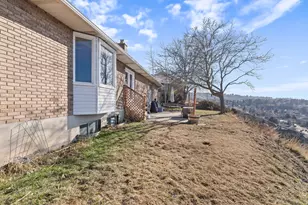 8760 S Rustler Rd E, Cottonwood Heights, UT 84093 - Photo 30