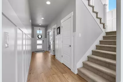 583 W Deer Meadow Dr, Saratoga Springs, UT 84045 - Photo 6