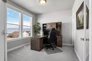 583 W Deer Mdw Dr, Saratoga Springs, UT 84045 - Photo 4