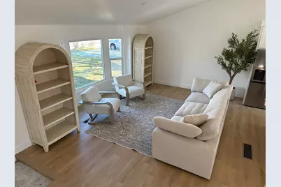 2078 E 10140 S, Sandy, UT 84092 - Photo 4