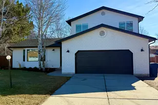 2078 E 10140 S, Sandy, UT 84092 - Photo 2