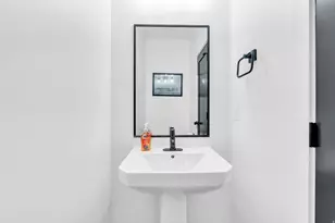 507 W 620 N, Centerville, UT 84014 - Photo 8