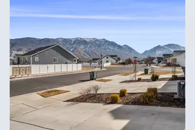 920 N Center St, Santaquin, UT 84655 - Photo 24