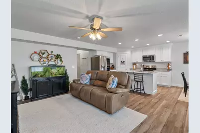 920 N Center St, Santaquin, UT 84655 - Photo 6