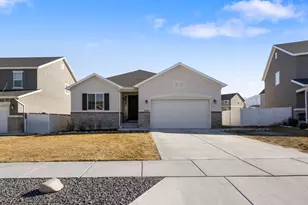 1622 N Baen Way E, Tooele, UT 84074 - Photo 2