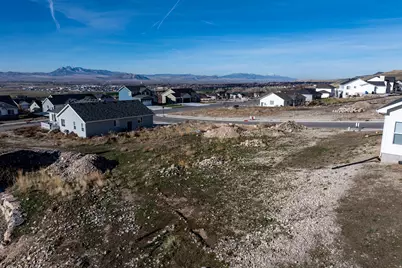 830 E 410 N #161, Hyde Park, UT 84318 - Photo 2