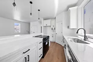 295 N 1580 W, Pleasant Grove, UT 84062 - Photo 12